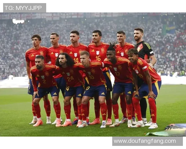 欧洲杯赛后采访爆金句，引全场大笑